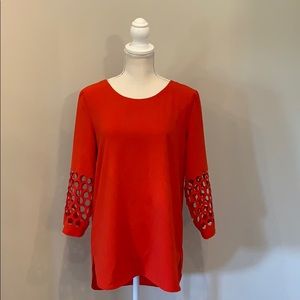 LIKE NEW! Ali Miles Sz. S Red 3/4in sleeve blouse